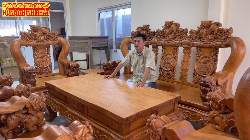 Bàn Ghế Phòng Khách Gỗ Gõ Đỏ: Đẳng Cấp Thượng Lưu Cho Không Gian Sống