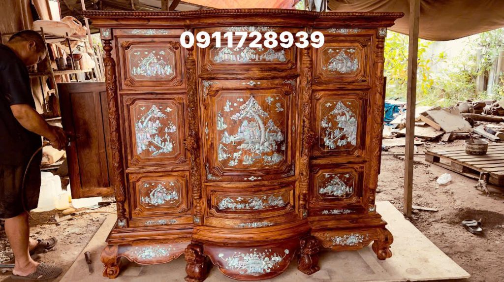 Tủ Thờ Bụng Phệ Cẩn Ốc Gỗ Cẩm Lai – Sản phẩm Nội Thất Tâm Linh